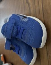 Nike bleu 