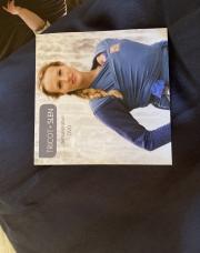 Écharpe portage avec cd bébé grise Babylonia 