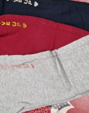 Lot de 3 pantalons jogging Kiabi.  Taille 8 ans 