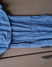 Combi-short a double bretelles.  Couleur jeans. Taille 9-10 ans