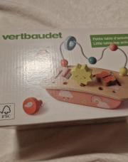 Petite table d'activités Verbaudet