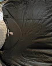 T shirt col en v kaki 