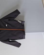 Veste noire et orange Oneill peu portée  T104