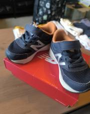 Basket New Balance, taille 21 1/2