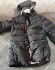 Veste noire fourrée 10 ans