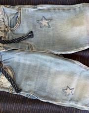 Jean's ZARA étoile 12-18 mois