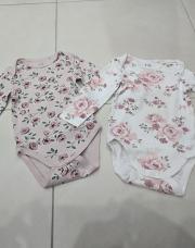 Lot body LM 9-12 mois 