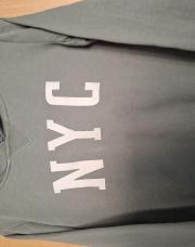 Pull a capuche NYC  petit 12 ans 