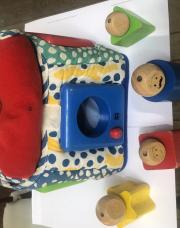 Jeu bb en tissu/bois avec 4 figurines à encastrer marque Jumbo