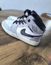 Air Jordan p33