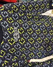 Pull guess 18 mois 