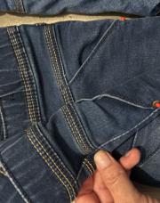 Jeans 110 pointé rouge 