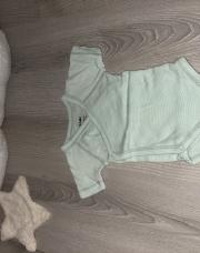 Body kiabi  taille naissance 0 mois neuf 