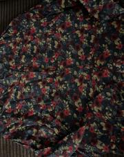 Chemise 10 ans  bleu fleuri rouge feuille jaune 