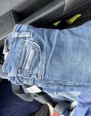 Jeans mavi 3/4 ans nouveau 