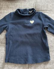 Tee-shirt bleu foncé avec cœur doré et col roulé tao 12 mois