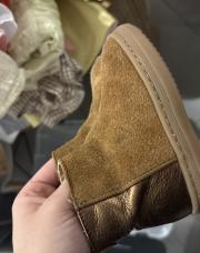 Bottines brunes p 20 