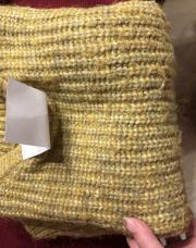 Pull laine Zara jaune T6/7 ans 