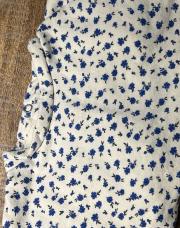 Pull 6 mois fleurs bleues 