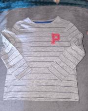 T shirt longue manche gris et rouge ligné 4 ans Kiabi 