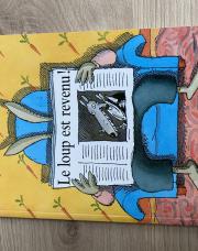 Livre (PA: 6€) le loup est revenu 