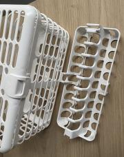 NEUF (valeur 10€) panier lave-V tétines et sucettes