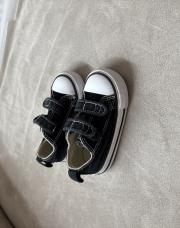 Converse noire courte à scratch /taille 20