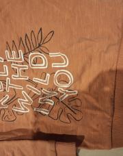 Pull orange feetje 68