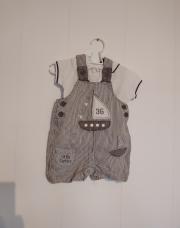 Salopette short taille 6 mois 