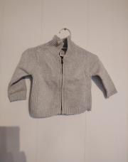 Gilet gris taille 3/6 mois 
