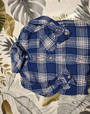 Chemise à carreaux bleue et rouge kiabi 3 mois 