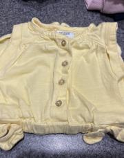 Combinaison short jaune 3mois 