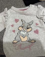 Pull gris Disney taille 9-12 mois 