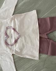 Ensemble 12m t-shirt tao + legging Kiabi cœur rose 