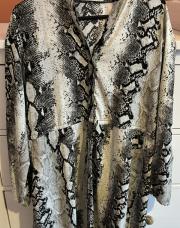 Robe serpent longues manches 