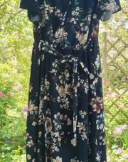 Robe longue fleurie  T 44