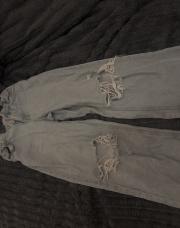 Jeans troués 10/11 ans