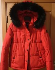 Blousson rouge à capuche T M