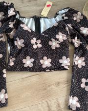 Blouse fleurie neuve TU