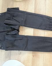 Jeans noir neuf 36 
