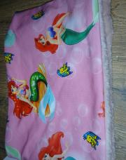 Snood ariel neuf ait main2/10ans