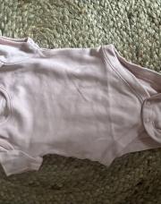 Body rose manches courtes