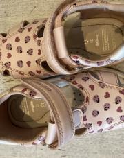 Sandalette taille 22 marque Geox 