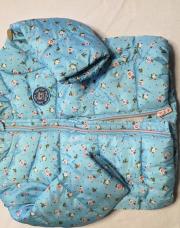 Manteau bleu clair fleurs