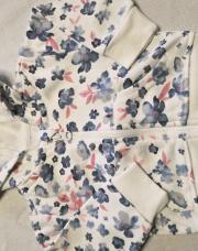 Gilet capuche fleurs