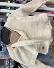 1 mois ensemble 4pieces : pantalon + body + bonnet + gilet 