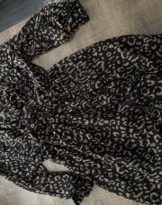 Robe Léopard S 