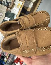 Chaussures en cuir next 20,5