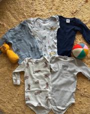 Lot de 5 bodies Petit Bateau 6m