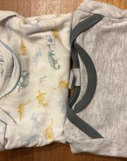 Lot de 2 bodies Petit Bateau 6m